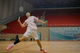 旧金山巨人队在烛台球场遭遇地震，世界大赛被迫中断，成为历史性的安全事件